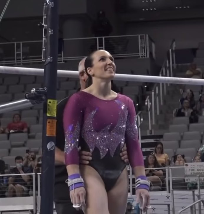 ClassyBlackLeo1's tweet photo. Anyone else reminded of Chellsie Memmelโs National Team leo from way back when by the leo she wore Day 1 of the 2021 US National Championships!?! What a FLEX!!! You love to see it! #chellyeah (Also the black & pink leo was gorgeous with the overlaid sparkle โflamesโ!) https://t.co/Z62jNKBEPb
