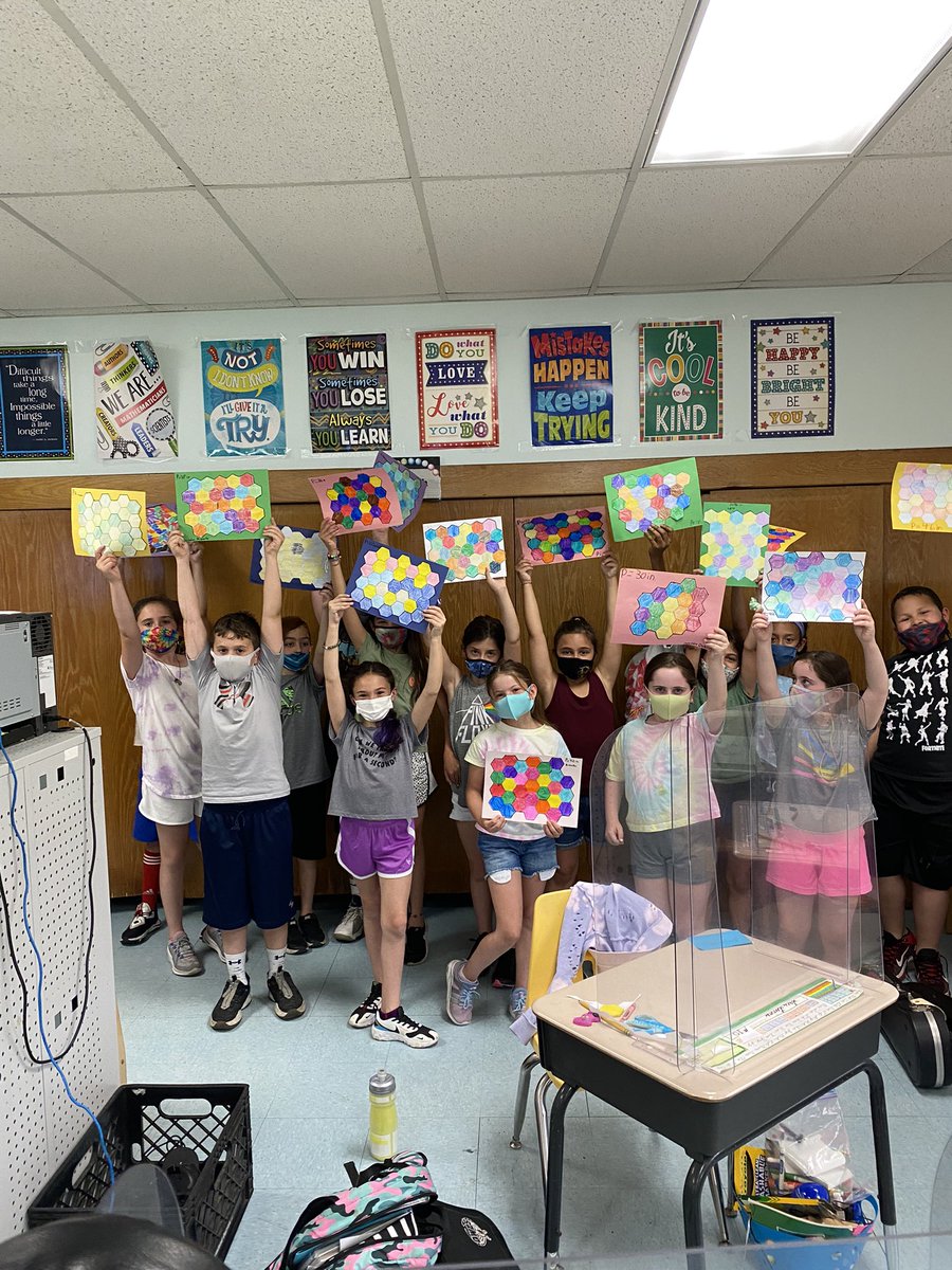 JMiller9958's tweet image. More tessellating!   @WaverlyParkElem  @AllisonCurranEC #module7