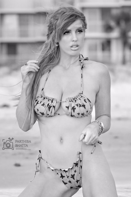 New bikini work posted! https://t.co/qxYBhyFpg4👙 https://t.co/VFYomYxY9b<a href="/tag/christmas"class="tags"><span>#christmas</span></a><a href="/tag/xmas"class="tags"><span>#xmas</span></a>