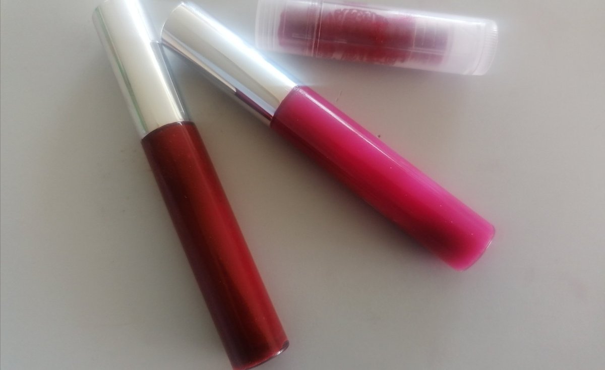 STMCAscience's tweet photo. In our final CREST Silver lab session we successfully made some low pH solid shampoos, by adding lactic acid or citric acid. We also made a toothpaste with similar effectiveness, &amp;  lipsticks, lipglosses &amp; lipbalms with similar flow to manufactured varieties @StThomasMoreCA #STEM https://t.co/xbQg4pw89w