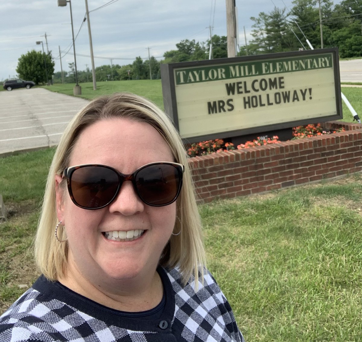 carriebholloway's tweet photo. Here we go!! @me1odystacy #TMGenius https://t.co/Kv0csRSs7g