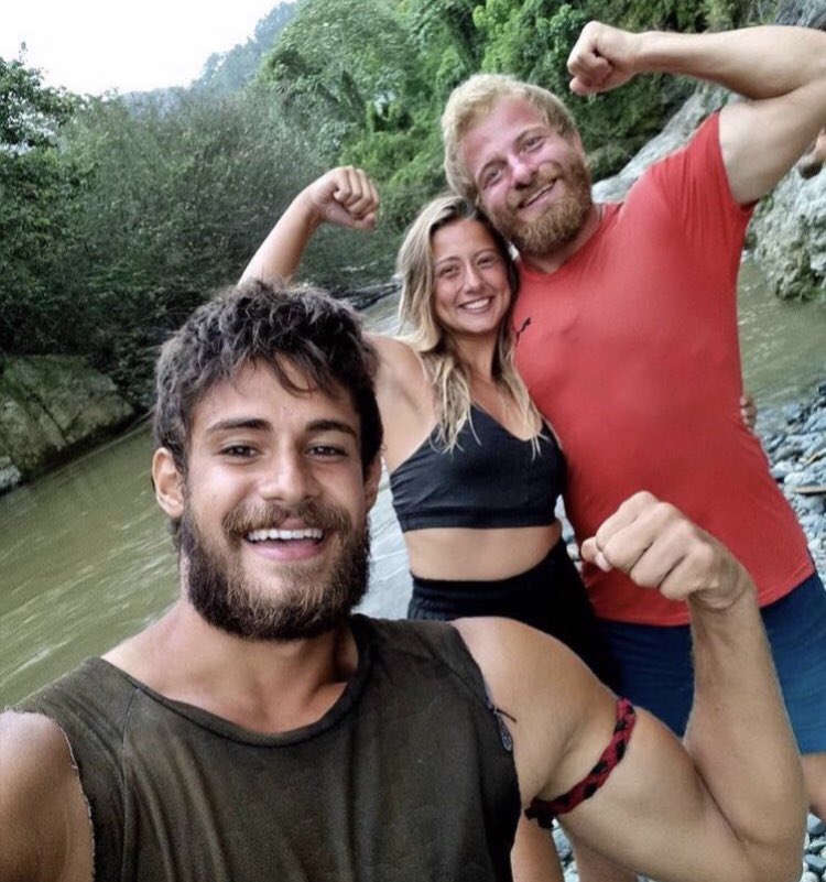 hotmail_figen's tweet photo. #Survivor2021 yeni isim bu  olsun #alisbat kazanacaksınız https://t.co/VtuwVdT3Jw