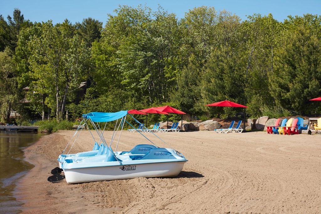 TouchstoneResor's tweet photo. Is it Friday yet? Because we can’t wait to get to the beach this weekend! 🏖

Use code VIP20 for 20% off anytime until June 30th, 2021!*

*New bookings only, some conditions apply https://t.co/dH3539IHaw