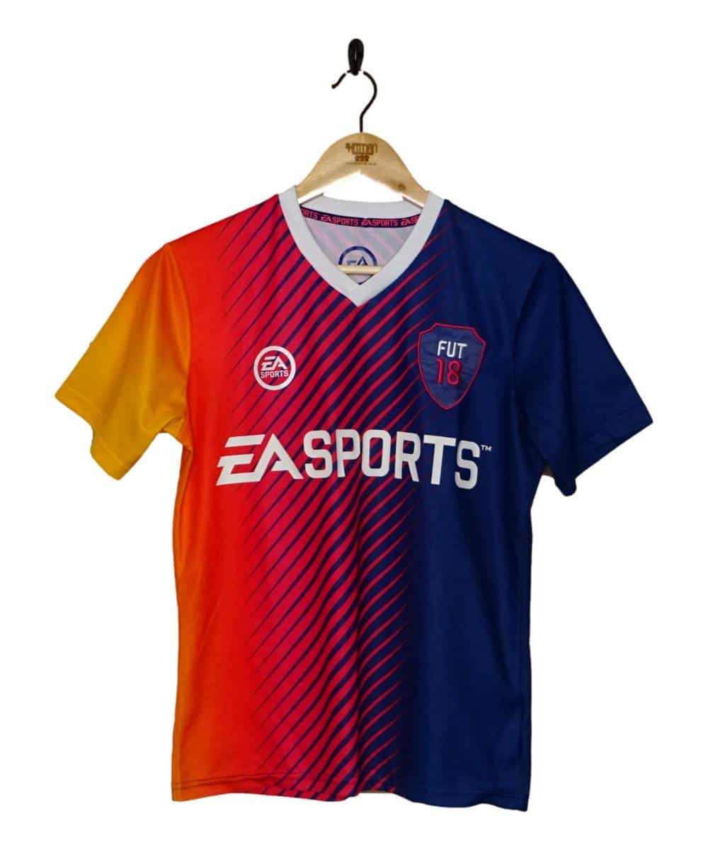 TheKitmanUK's tweet photo. Checkout this FIFA 18 Ultimate Team EA Sports Shirt (XLB)!
Buy Now at https://t.co/gbc8ffPtb2
Free UK P&P!
#EASports #FIFA18 #FUT #FUT18 #TheKitman https://t.co/zgMwu8Ybul