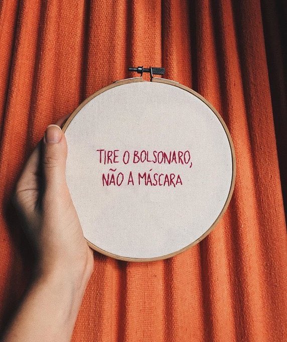 _andrxssaap's tweet photo. VAI TOMAR NO CU BOLSONARO
USEM MASCARA GENTE 
PUTA MERDA, GENOCIDA DO CARALHOOO 
NAO CANSA DE MATAR NÃO? https://t.co/xntJ4IV2IF