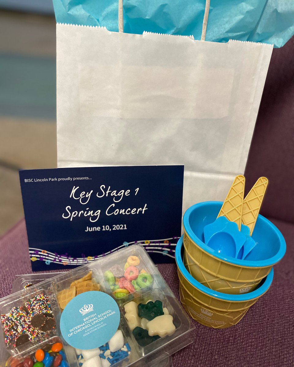 BISCLincolnPark's tweet image. #BISCLP families, grab your viewing kit and find a comfy spot on the couch, it’s almost showtime!!!🎶🛋💫🍨Keep a lookout for your email link at 6:30PM.
#KeyStage1VirtualConcert
@BISCLPSpecs #NordAngliaEducation #PrimarySchool @NAEducation @PrincipalPearce
