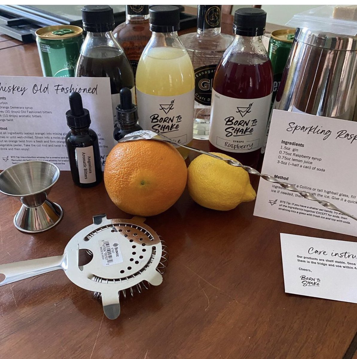 ElaineMorrisYVR's tweet image. Team building at it’s best. #ThirstyThursday #TeamCanada #NutanixEvents