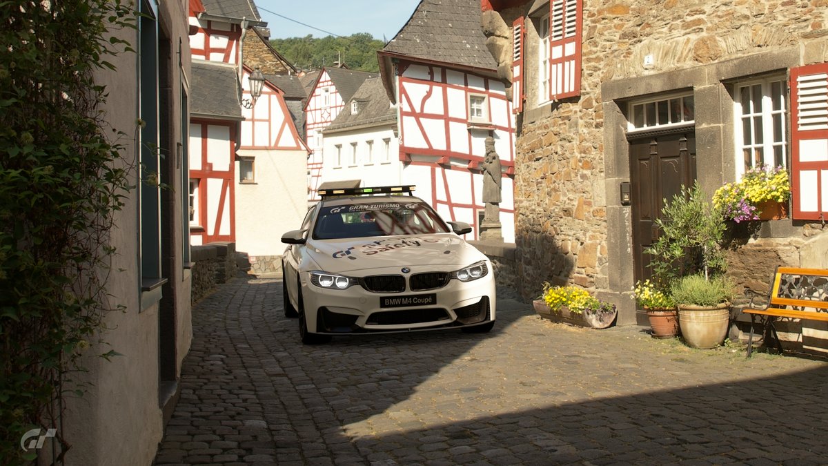 Dev_Ev0's tweet photo. So I got Gran Turismo Sport last Friday, I've just been playing the game so here are some of my favourite pictures #GranTurismoSPORT https://t.co/bijqslpCgw