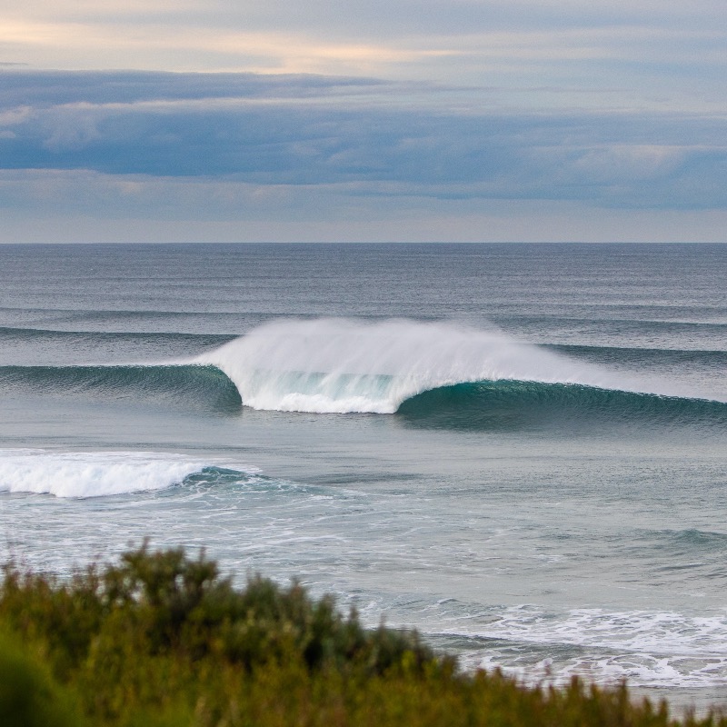 surfline's tweet photo. “On Monday June 7th, the wind turned perfect offshore in the early hours of the morning and groomed the lineup for the entire day." says local photographer Steve Arklay.