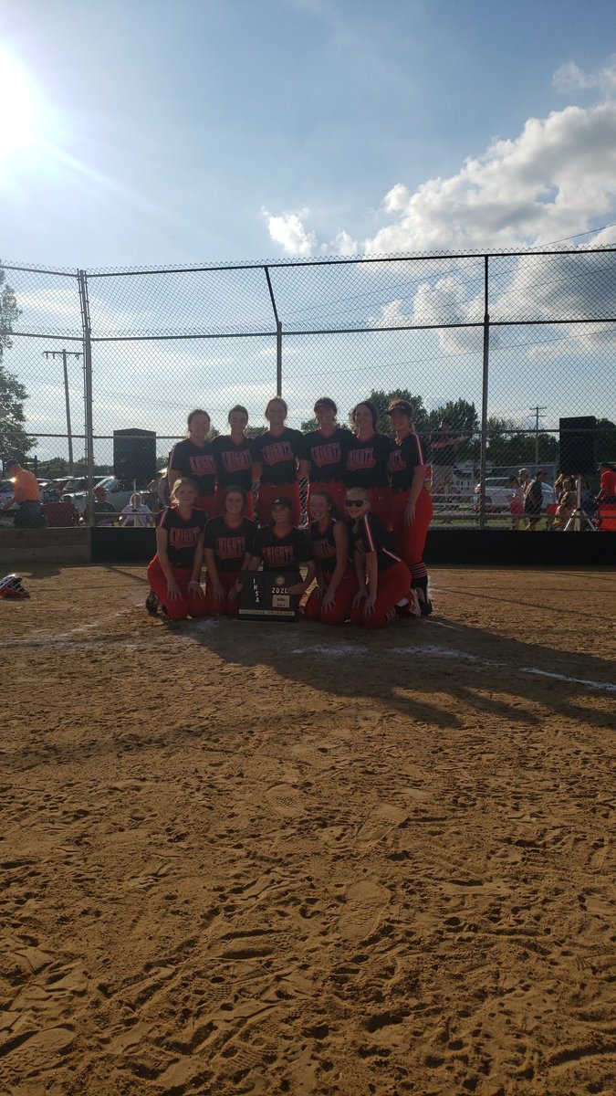 ALAHsoftball's tweet photo. Sectional champs! https://t.co/q7sCpniyAz