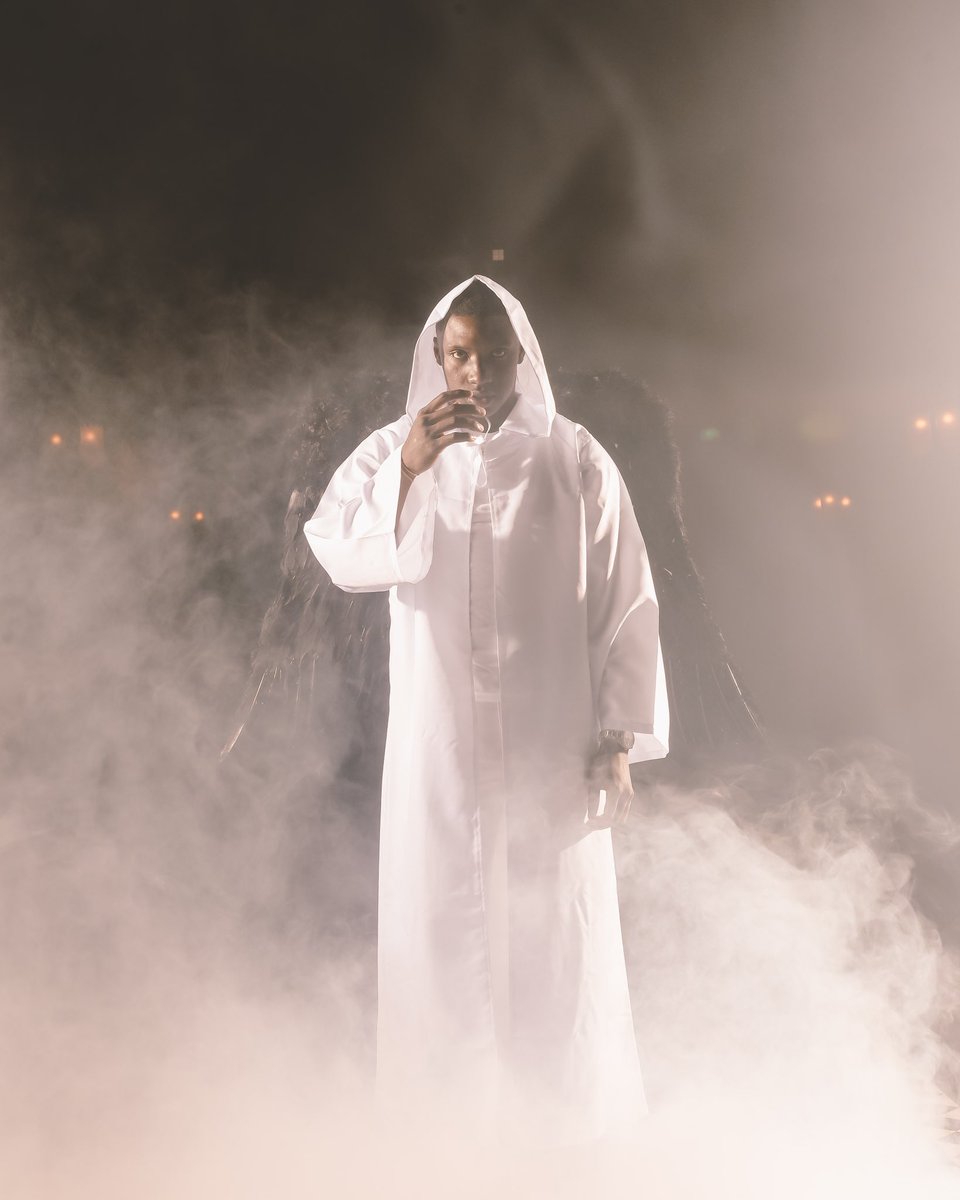 rob49up's tweet image. 4GOD Dropping @ MIDNIGHT!!! I’m so excited for y’all to listen 🦅⛪️🧟‍♂️ #4GOD