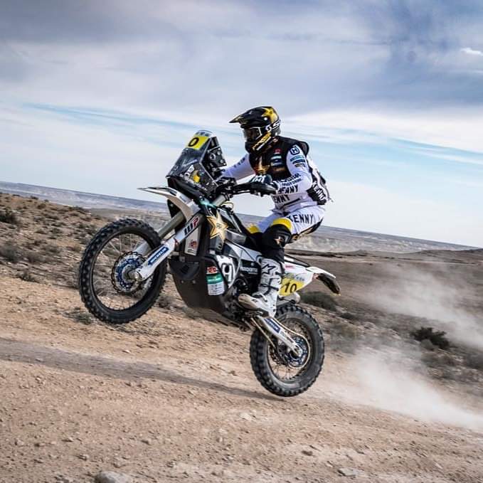 僕と同じバイクだ‼️
バイクは同じだけど😑

#KazakhstanRally Stage2
My first FIM World Rally stage win!