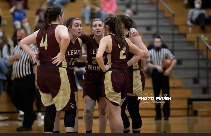 davidson_baylee's tweet photo. I’ll be back... :) see ya in a couple of months 🏀 #p413 @BGSportsNation @EliteZoneShow https://t.co/p7mkvtYpPz