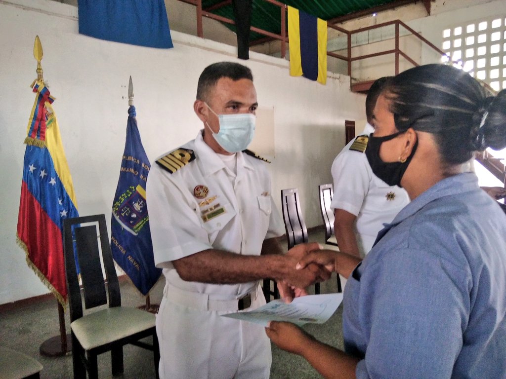 AB_Grumetes's tweet photo. En las instalaciones de la gloriosa @AB_Grumetes se llevó a cabo el acto con motivo a la graduación académica del personal de #Marineros y #Policías_Navales pertenecientes al Cont/A21 #VictoriaBicentenaria @ArmadaFANBVzla @PrensaFANB @HectorT63871995 https://t.co/eOn3eWFhBZ