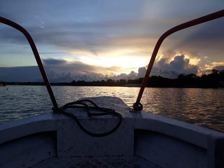 Brandy17590094's tweet photo. Placeres de la vida #IQUITOS https://t.co/A8R0HovFnf