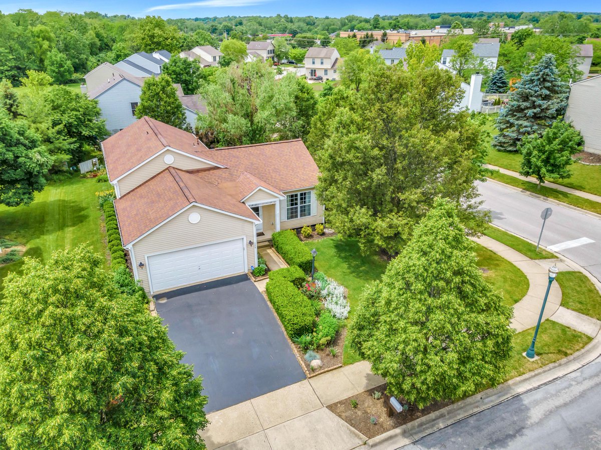 SarahMartie's tweet photo. I have a new #listing in #Delaware #OH  https://t.co/IVPbIvPkuH https://t.co/z6l3lvLTON
