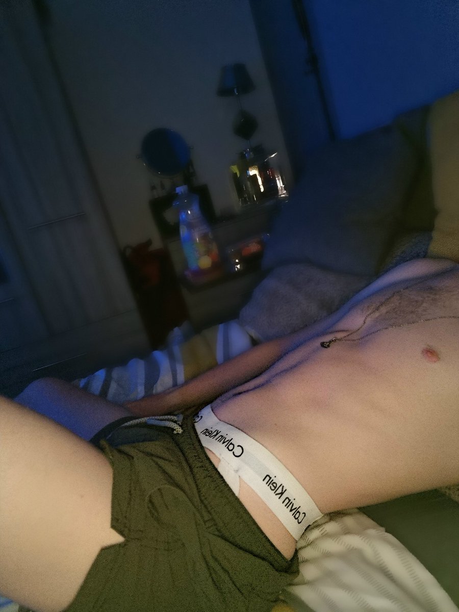 So hot n humid tonight 🔥 🥵

#hot #sweatyboy #HEATWAVE #HumpDayVibes #gay #gayman #gayuk #gayboy #bedtime #sleepy