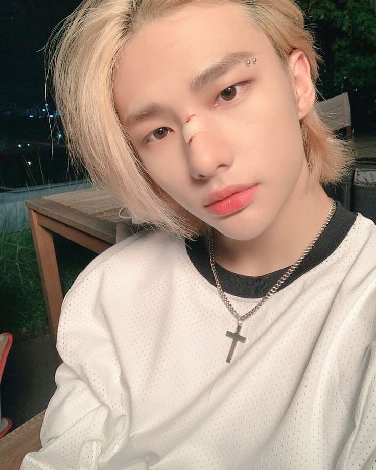 LeeJenn26894498's tweet photo. Han pasado más de 100 días, ¿dónde está nuestro bebé hyunjin? #WhereIsHyunjin Lo queremos de vuelta #JypExplain Haremos todo lo posible para traer a hyunjin de regreso  #HYUNJIN de una forma u otra hyunjin volverá con skz y stay @jypnation Stay esta y siempre estará con HyunJin. https://t.co/0OZgThEjga