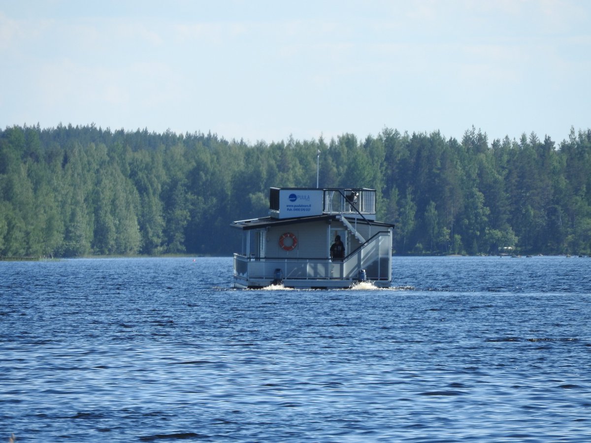 ErjaP's tweet photo. Puulan laineilla, kyllä passaa matkustaa. Nimeä ja viimeistelyä vaille valmis! #puulatours #puula #juhlalautta #kokouslautta #kesä2021 #risteilyt #boating https://t.co/BLiNYeTuRQ