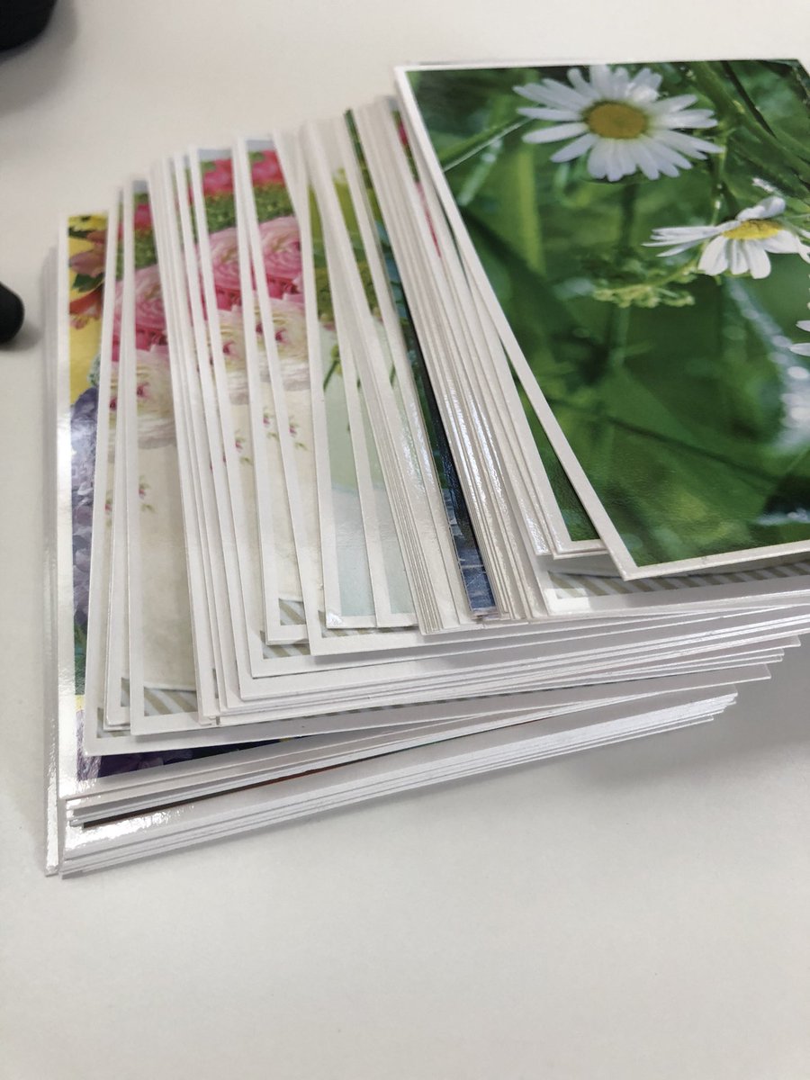MalinVidekorp's tweet photo. Individuella sommarhälsningar till 78 personal som gjort sitt yttersta varje dag för bibehålla det normala för alla våra 358 barn. Japp det tog tid, japp det gjorde ont i fingrarna, men gissa om det är värt det! #jagserDIG #personalvård #rektor https://t.co/7Ny4egcjLO