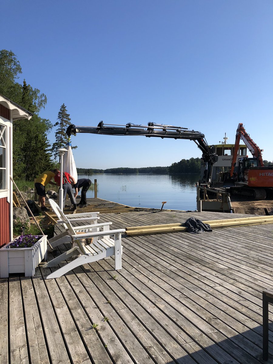 You don’t need a road to have a #Hiab in action <a href="/Hiabglobal/">Hiab</a> @Cargotec