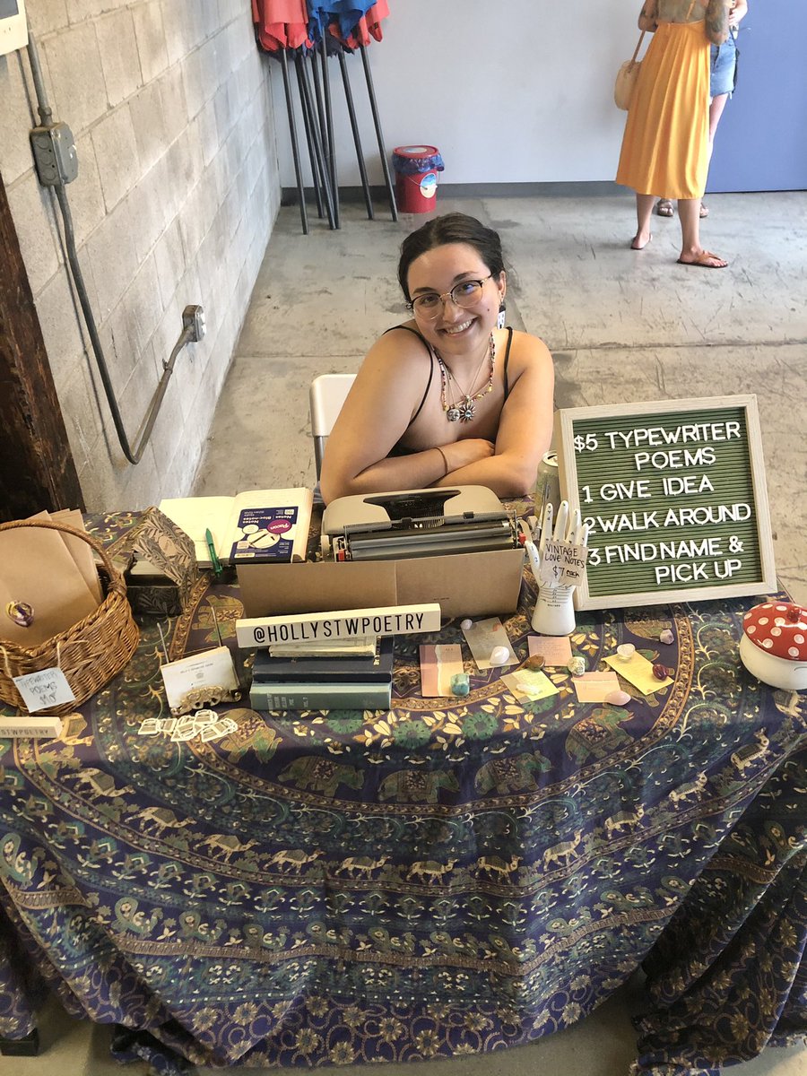 hollysTWpoetry's tweet photo. me, a woman owned small business, at an art market today https://t.co/RxGkgdefeU