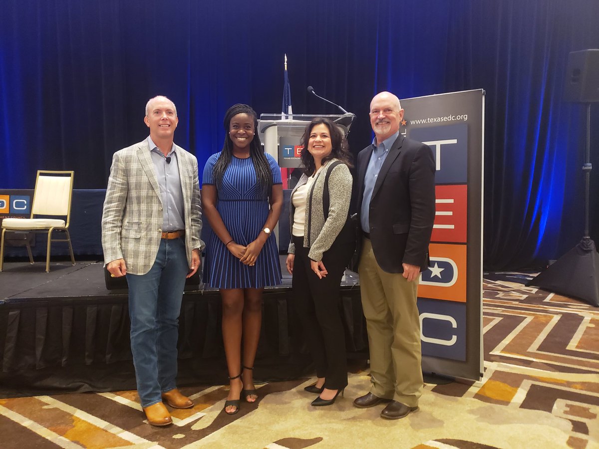 USTomorrow_US's tweet photo. Great presentation on the leadership required to meet the needs of a  reemerging marketplace and develop the next generation workforce.

#futureofwork https://t.co/9TOGsbclfY