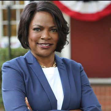 TheRealAndrew_'s tweet image. Val Demings has raised more than 1 Million dollars already since she announced her candidacy to run for US Senate yesterday!!! 

I truly believe she can win against Little Marco! #ValDemingsForSenate