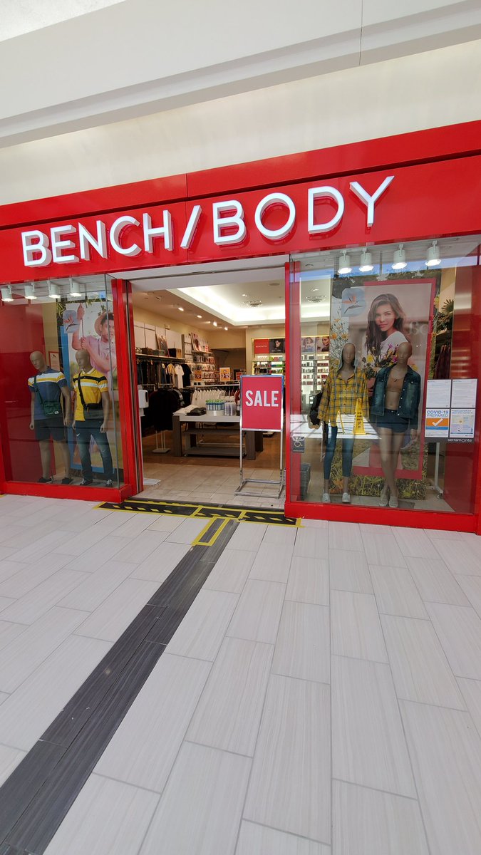 dryedmangoez's tweet photo. #PoPinoyTV5 host Maine Mendoza featued at the Bench store in Daly City, CA, USA π₯° https://t.co/zbX7atiEf1