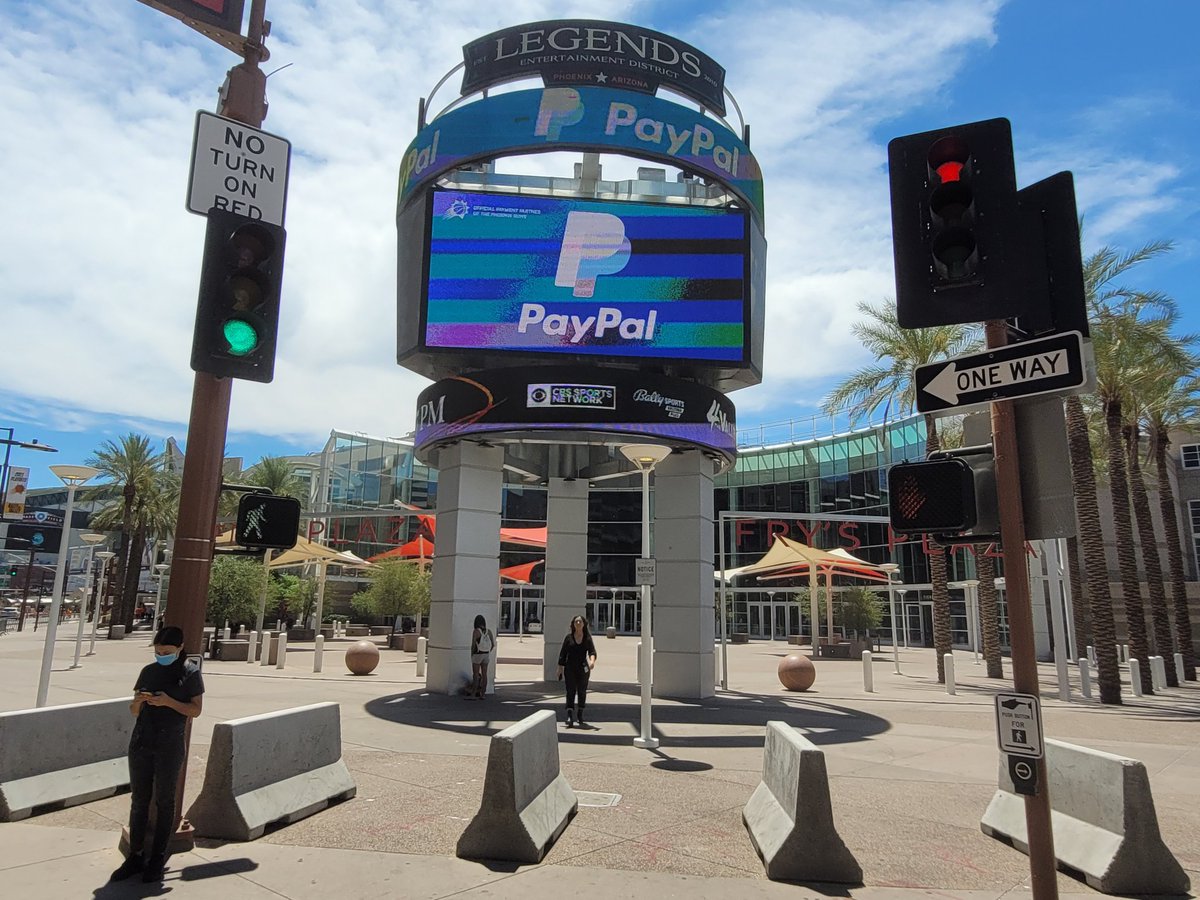 The #UPSSafetyWheel was definitely aiming high in steering today for the trip downtown. PHX East center driver Phil H. taking the wheel to <a href="/Suns/">Phoenix Suns</a> and <a href="/Dbacks/">Arizona Diamondbacks</a> stadiums. Sun's are hot 🔥 right now, what's up @UtahUtesGWalton with a <a href="/Suns/">Phoenix Suns</a> vs <a href="/utahjazz/">Utah Jazz</a> Conference final #SafetyDriven