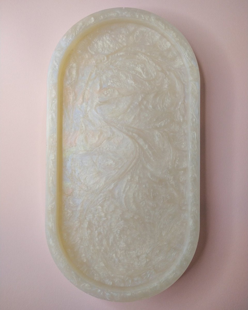 misttyandco's tweet image. Mermaid Pearl! 🦪✨

#pearl #resinart #handpour #resin #resinworldwide #resinpearl #handmade #etsyshop #estymade #handmadegifts