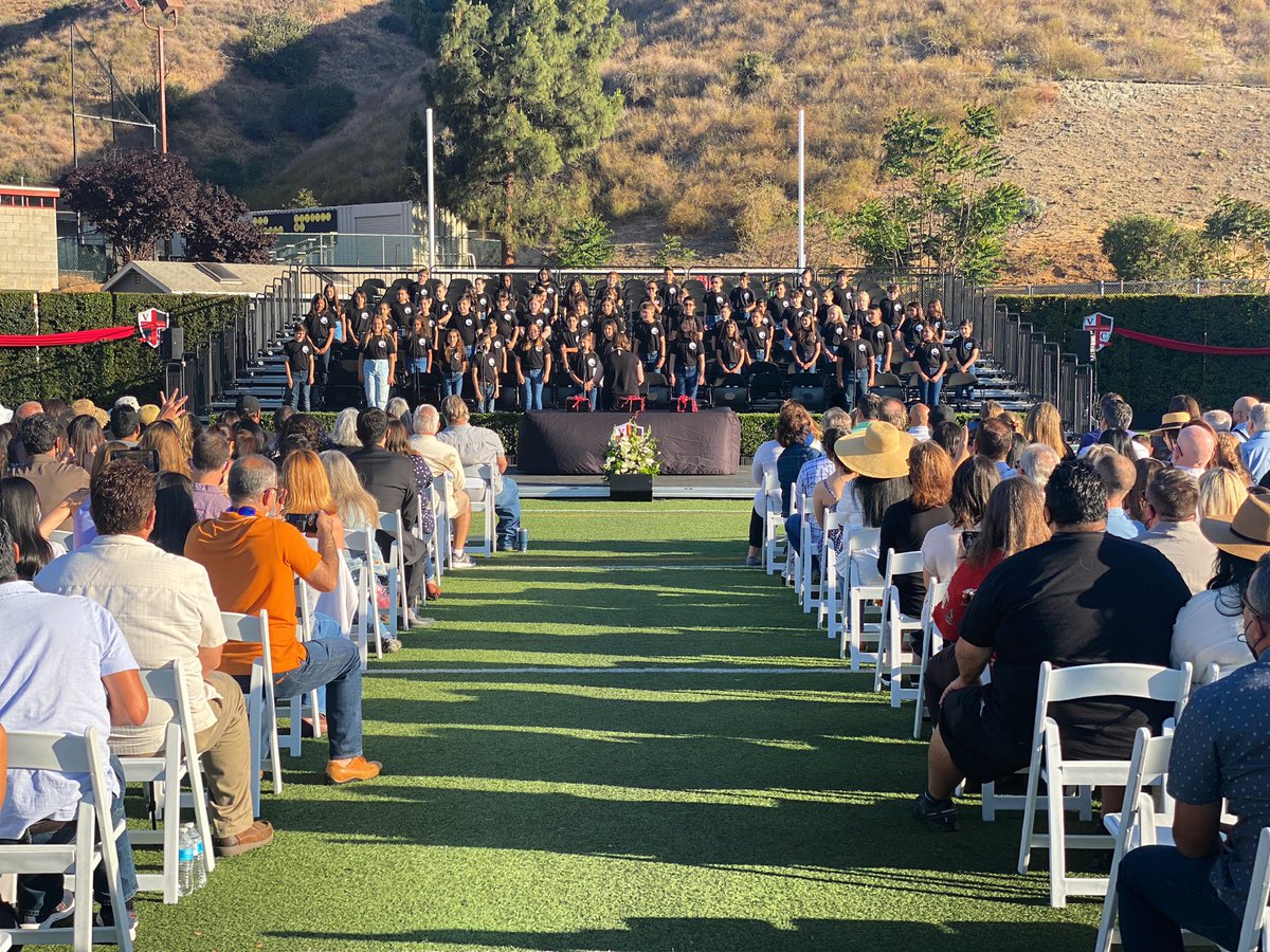 VCSCrusaders's tweet photo. The first-ever Fifth Grade Culmination ceremony on the Village Christian Field of Dreams is underway! What a blessing to gather together to celebrate these amazing students!
_____
#VCSFamily #CRUNITED #VCSElementary #FifthGradeCulmination https://t.co/EVRQjWIcHf
