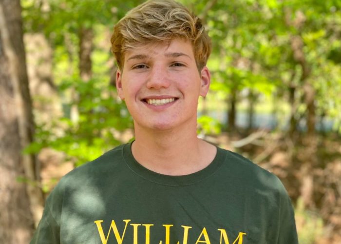 SwimmingWorld's tweet photo. After Reinstating Program, William &amp; Mary Earns First 2022 Verbal From In-Stater Bryce Rouzie - https://t.co/gCNU81QMbt @WMTribeSwim https://t.co/mjFKywfLpU