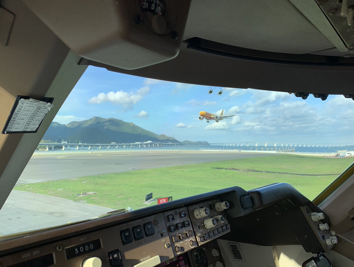 The_Spud's tweet photo. Kalitta Boeing 777F arriving in the early morning sunlight. Hong Kong today. #hongkongairport #kalittaair #freightdogs https://t.co/2u8GfmWPRJ