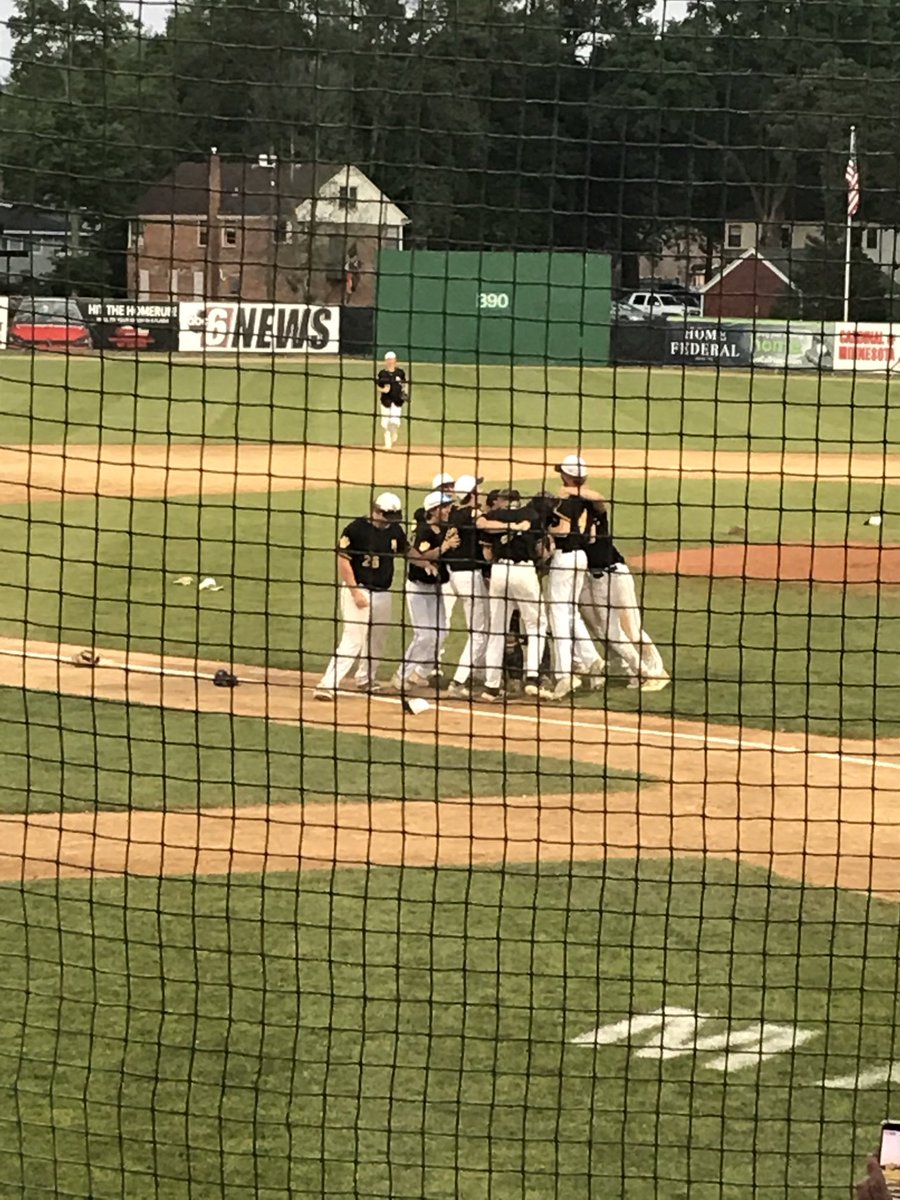 Congratulations to Coach Flattum and the P-E-M Bulldog baseball team for winning the Section 1AA Baseball Championship will an 11-5 victory over Rochester Lourdes (10 innings)!
Good luck at STATE Bulldogs!