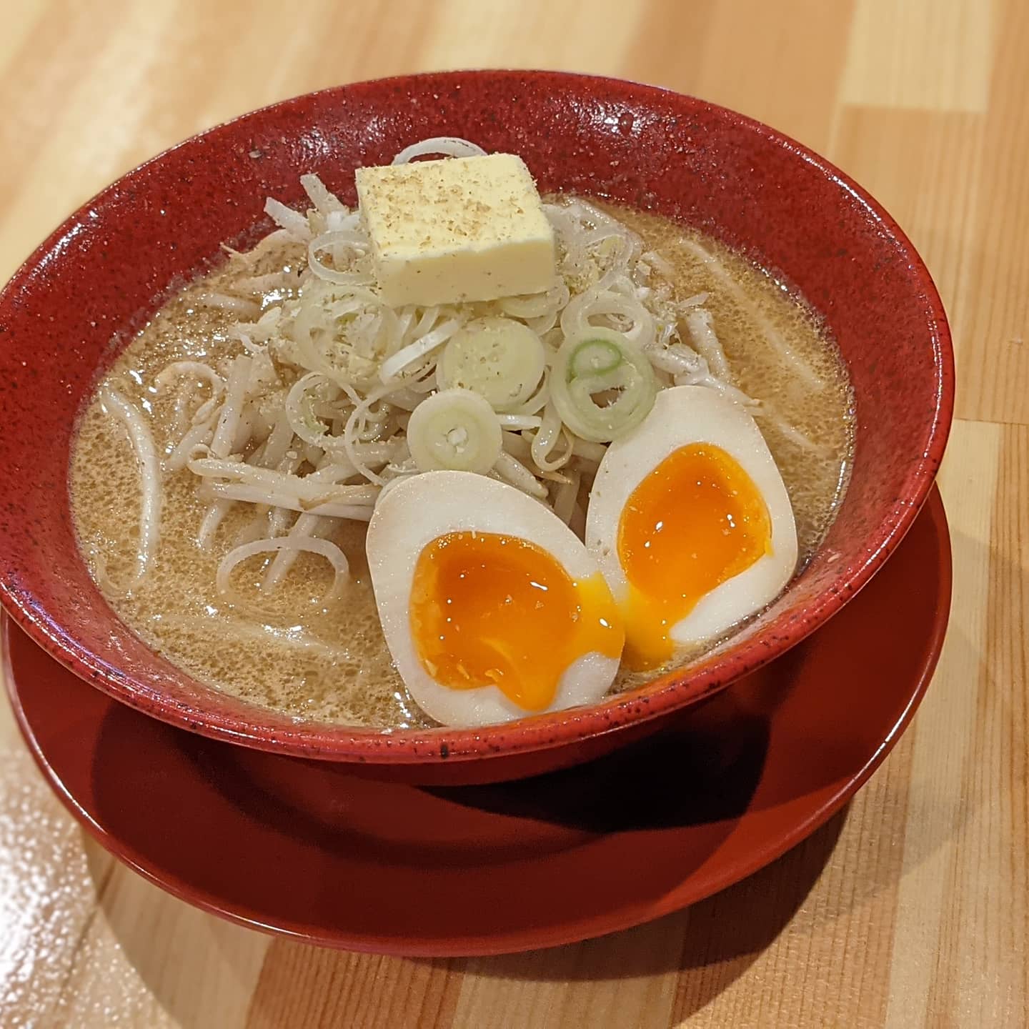 みそ吟関西 神戸 三宮 大阪 長居公園 本日11日は みそ吟の日 餃子1人前100円でご提供 何人前でもご注文可能です ラーメンご注文のお客様のみ テイクアウト不可 みそ吟の日 みそ吟イベント みそ吟 みそ吟三宮センタープラザ店 麺 麺活