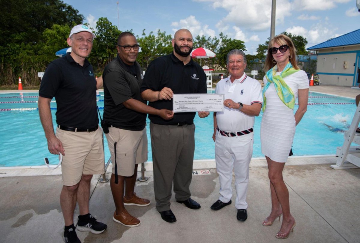 act2enddrowning's tweet photo. We are here to enhance awareness and education about water-safety.
#a2ed #actiontoenddrowning #drowningprevention #drowningawareness #drowning #browardcounty #swimsafety #watersafety #boysandgirlsclub https://t.co/VPY5kANIN9