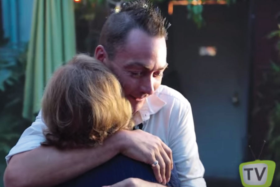“Be a love pharmacist: dispense hugs like medicine—they are!” – Terri Guillemets

Something we've proven over and over again in our episodes is the power of #LOVE—the power of a hug, of being reunited with family.

Watch Dwayne's episode: youtu.be/_HGtQThCXvg

#ActsofKindness