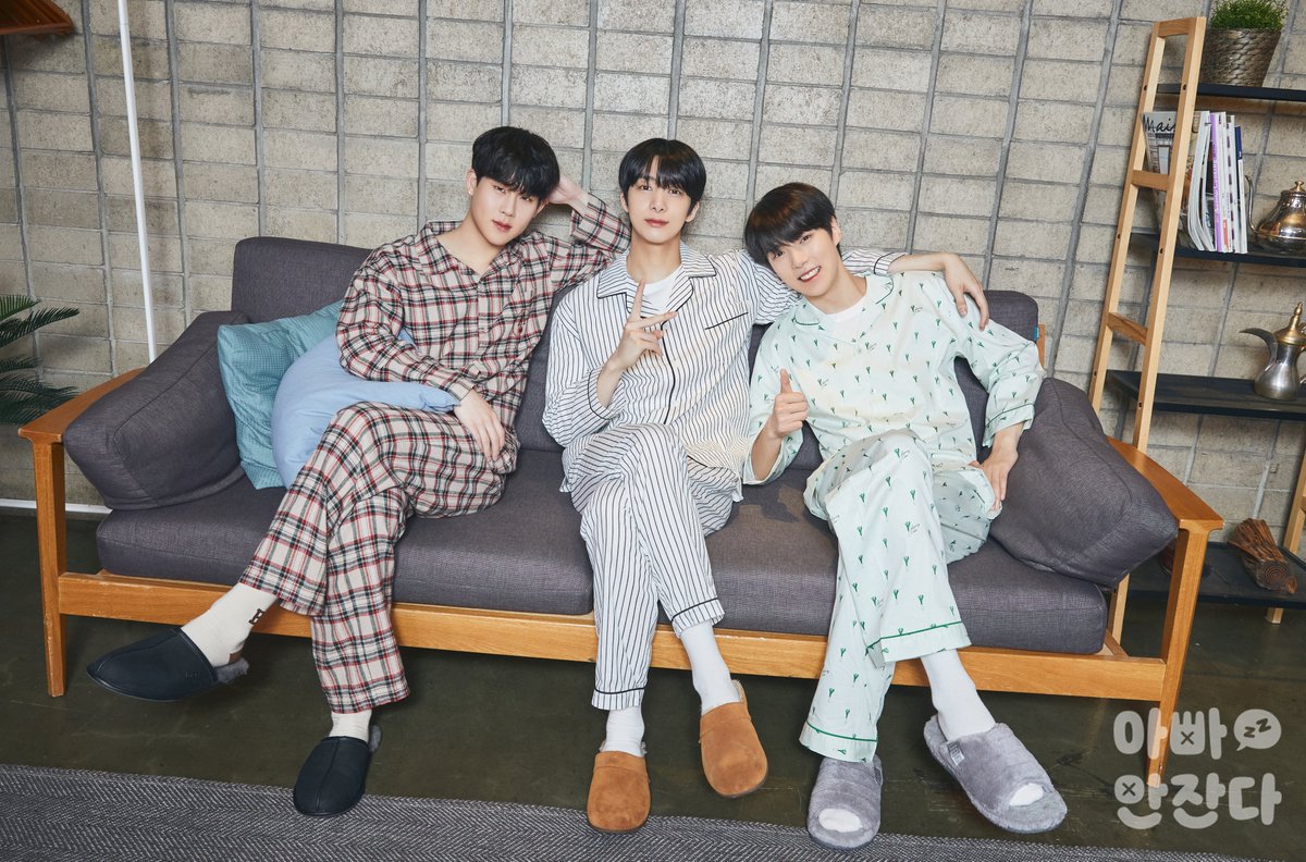 pagelab_studio's tweet photo. [#아잔다] @OfficialMonstaX 
 
울 애기들 잠옷 사진 푼다 😴
별 걸 다 알려주는 TMI 파티 답잠두 나오니까
유튜브 오락실팡 미리 구독! 알림! 
👉🏻👉🏻 https://t.co/19Y7zSHEnh

#아빠안잔다 #After_zzZ #몬스타엑스 #MONSTAX https://t.co/1rJUdtJ12T