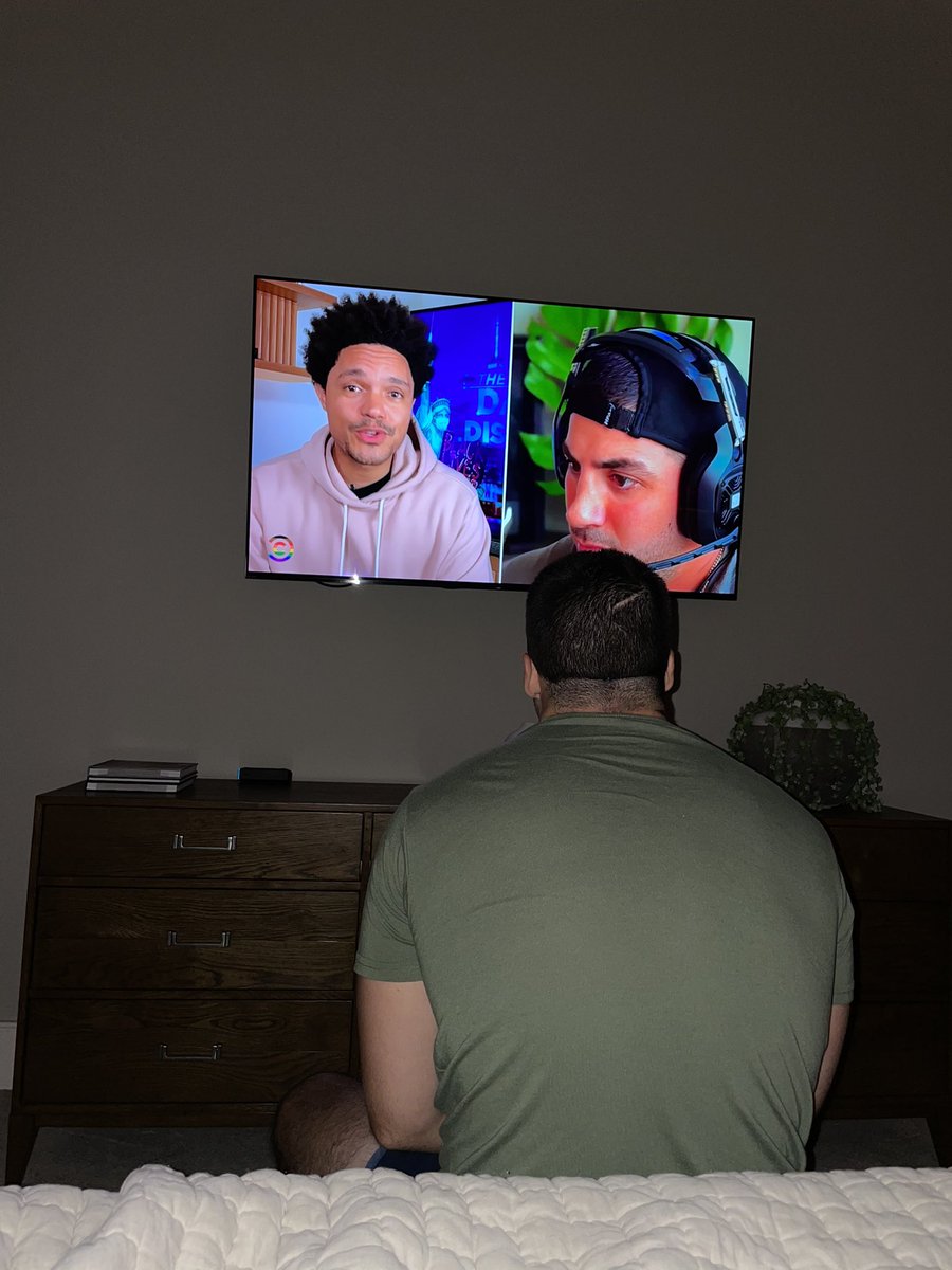 NICKMERCS's tweet photo. Life’s a fuckin trip 😂 https://t.co/acbUw75Nf5