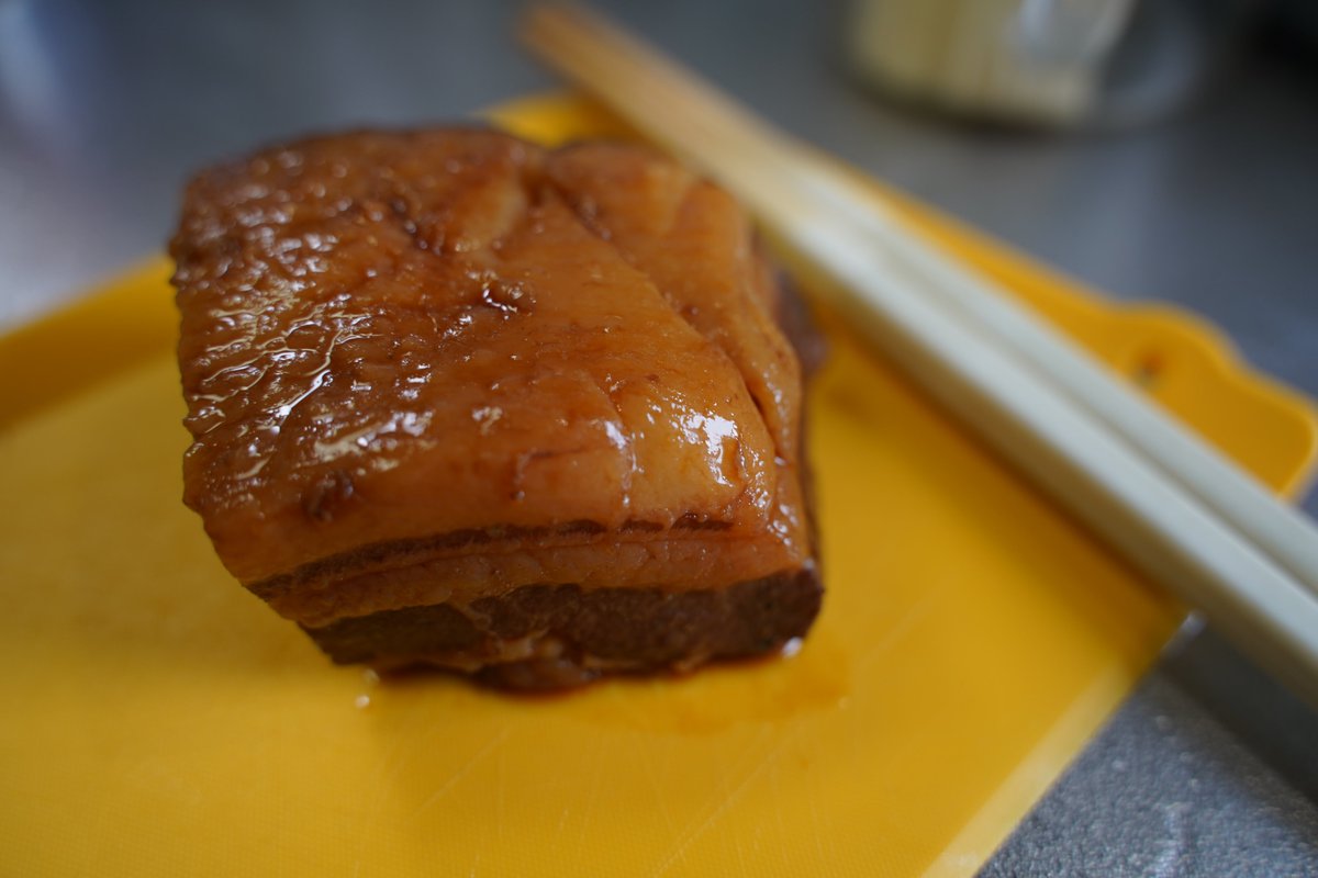 忽那まこ 低温調理研究vtuber チャーシューそうめん W 麺つゆと醤油ごま油にみりんとお酒を入れて チャーシューをほぐして混ぜちゃいました W ノ そうめん チャーシュー 昼ごはん