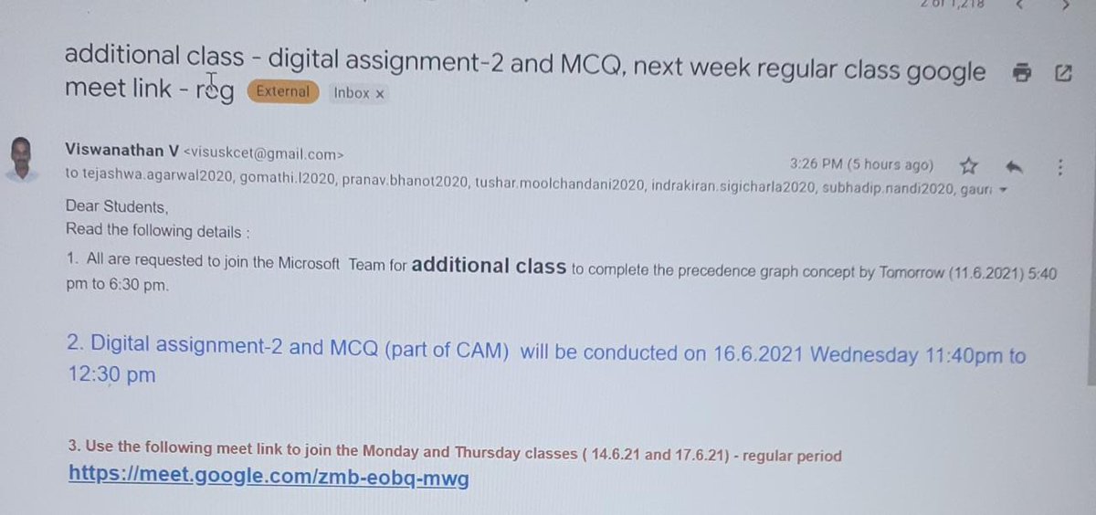 jaitushar's tweet photo. At one side the students are suffering from condition in which we are unable to speak but this college wanted to write the exam.And also secondly teacher are doing whatever they wanted to do DA's and quiz on the same day.#enoughVITChennai #enoughVIT
@NSUIKarnataka @NSUITamilNadu https://t.co/Yv9iHVn1kW