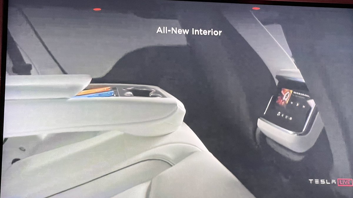 KneeOfTheCurve's tweet photo. #ModelSPlaid  #tesla https://t.co/58AVrdtoeO