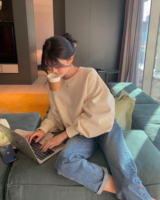 etherealdior's tweet photo. how i want to spend my days https://t.co/MN6g1yNMnk