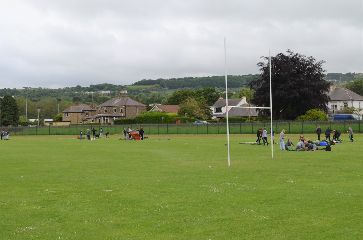 It's DofE Bronze day on the main school field all day. This morning...how to put up a tent in high winds!🌪️⛺️