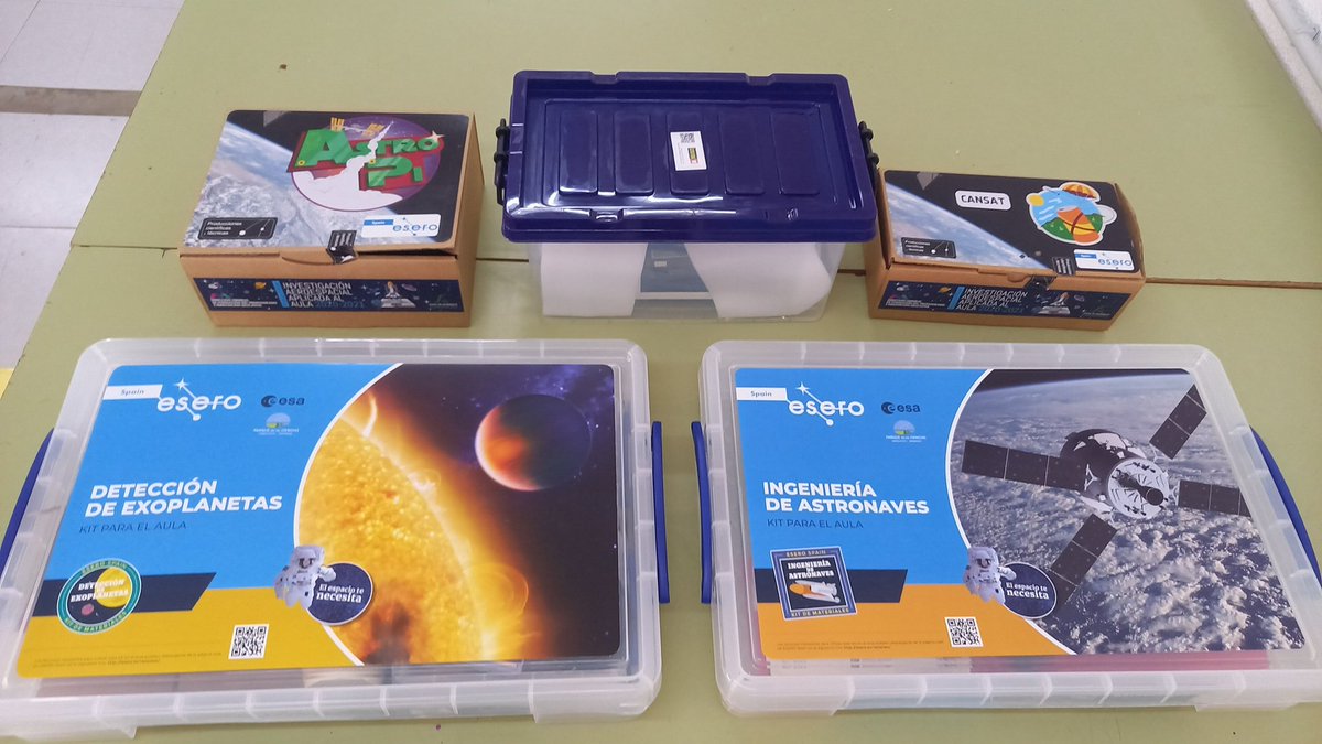 Manuel Colifato R2D2HERMANAS (@mcolifato) on Twitter photo Llegaron provisiones para el próximo curso!!!...qué nos gusta a los Tecnólogos todas las iniciativas STEAM!!! #Tecnología <a href="/EseroSp/">ESERO Spain</a> <a href="/NASA_es/">NASA en español</a> <a href="/iesibnjaldun/">IES Ibn Jaldún</a> <a href="/aptandalucia/">aptandalucia</a> <a href="/PEAPTecno/">PEAPTecno</a> Llegaron provisiones para el próximo curso!!!...qué nos gusta a los Tecnólogos todas las iniciativas STEAM!!! #Tecnología <a href="/EseroSp/">ESERO Spain</a> <a href="/NASA_es/">NASA en español</a> <a href="/iesibnjaldun/">IES Ibn Jaldún</a> <a href="/aptandalucia/">aptandalucia</a> <a href="/PEAPTecno/">PEAPTecno</a>