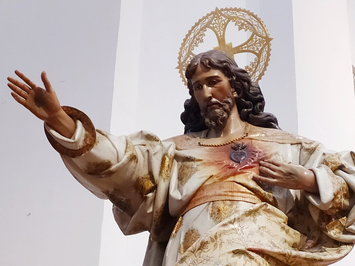"Si confías verás el poder de mi Corazón."

Feliz día del Sagrado Corazón de Jesús.