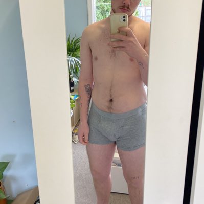 Watch brunny boy's leaked NSFW photo on TwXstars