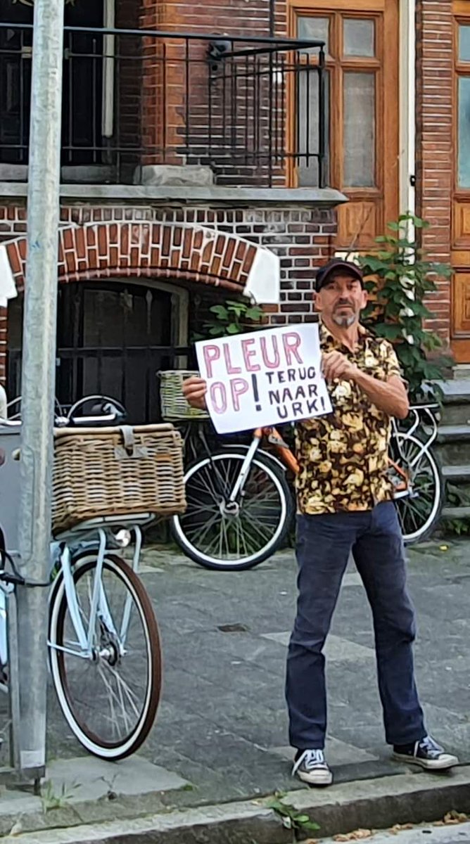 Chris Garrit tweet media