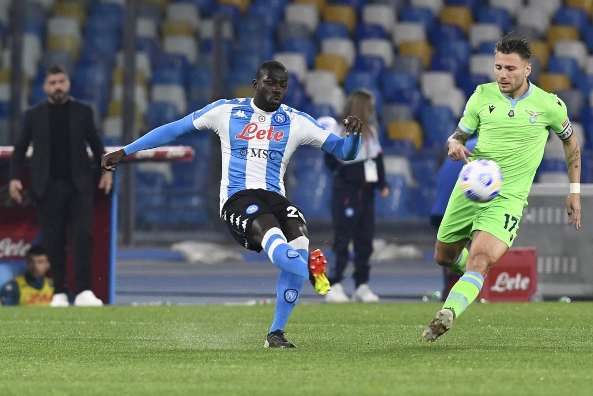 footballitalia's tweet photo. Napoli reportedly want to sell only one between #FabianRuiz and Kalidou #Koulibaly and the #ESP midfielder seems the favourite to leave the Stadio Maradona. https://t.co/XvLWtSR6fV #Napoli #Transfes #SerieA #Calcio #SerieATIM https://t.co/ZksHtgFbyt
